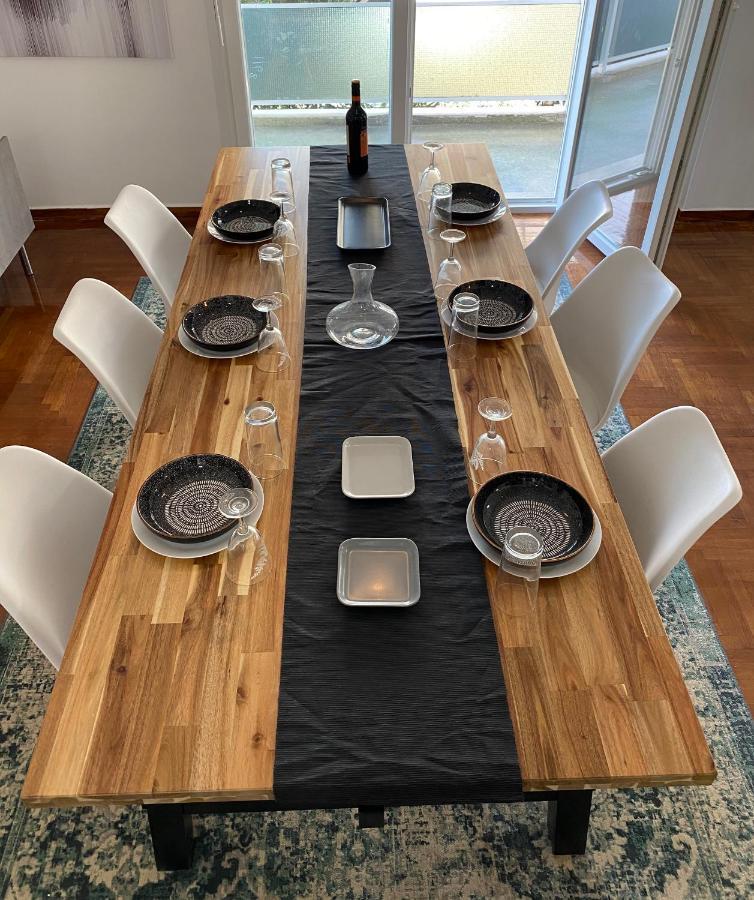 Galaxy Home Spacious & Renovated Apartment Aten Exteriör bild