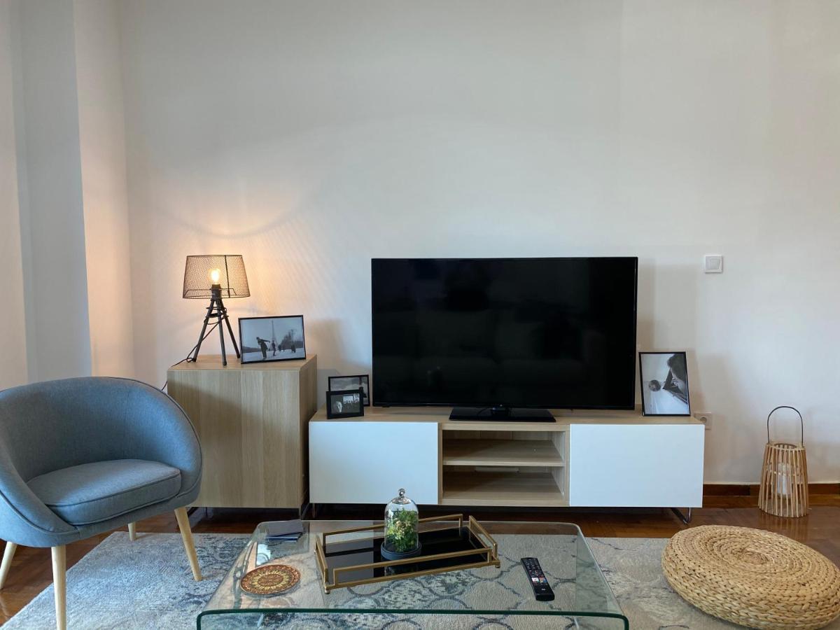 Galaxy Home Spacious & Renovated Apartment Aten Exteriör bild